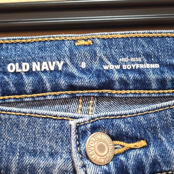 Buy 3 for $15!  Old Navy Mid Rise Wow Boyfriend Jeans - Picture 3 of 4